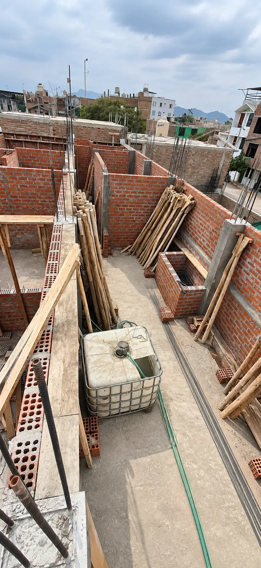 Obra VIVIENDA E INFRAESTRUCTURA MULTIFAMILIAR
